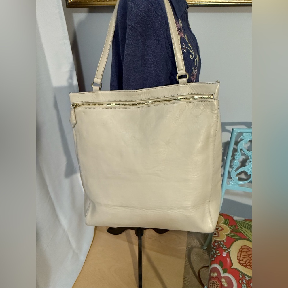 Lia Numa Italian leather bag